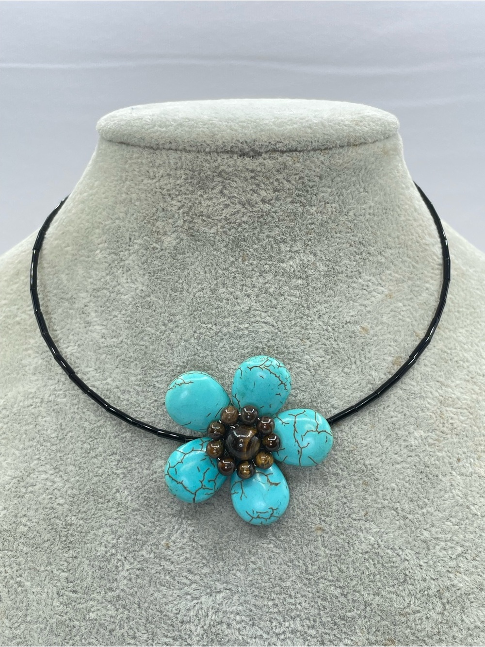 Blue Howlite Tiger’s Eye Flower Memory Wire Choker Necklace Boho Statement